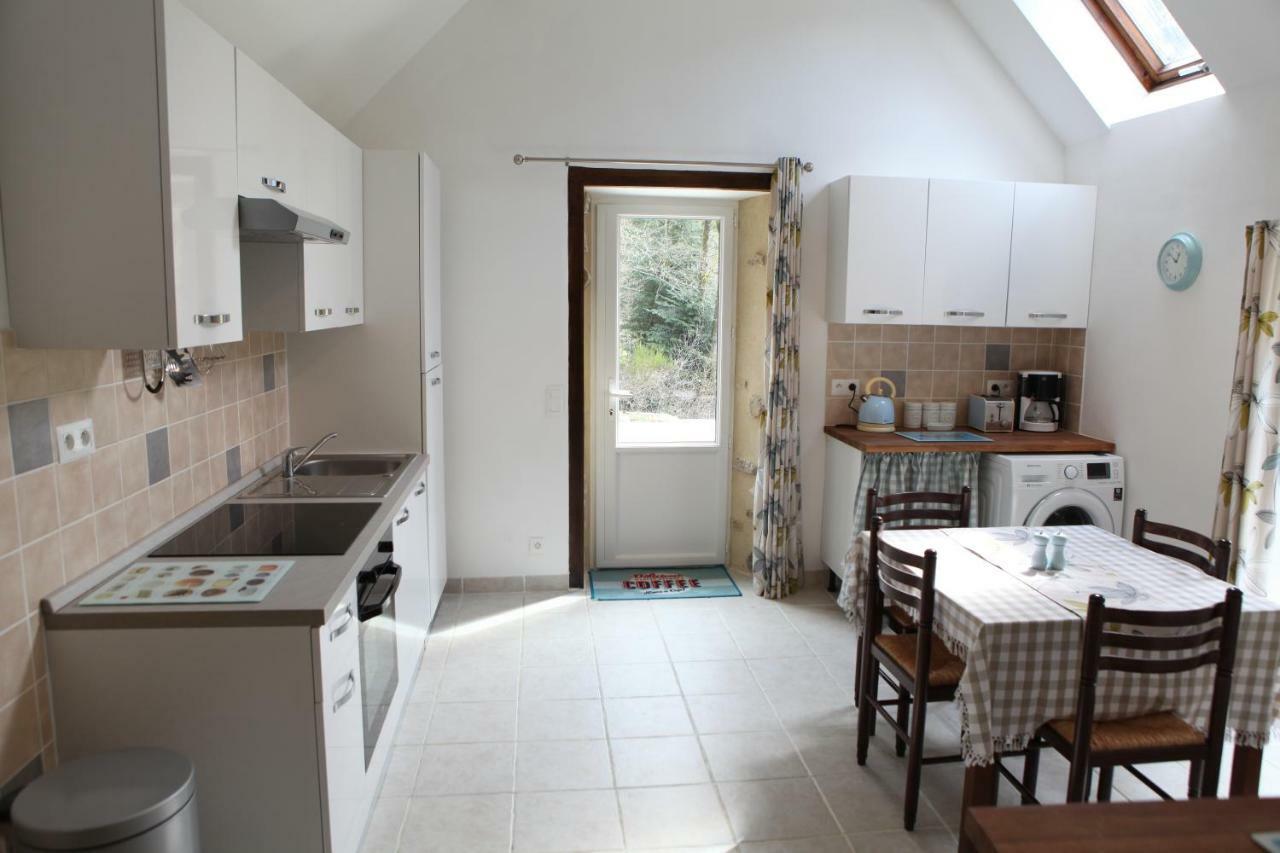 Castle Terrace Apartment Faux-la-Montagne Екстериор снимка
